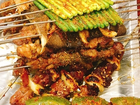 赤峰團(tuán)結(jié)小區(qū)燒烤電話多少號(hào)-第1張圖片