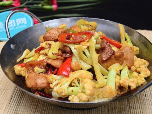 赤峰武記餃子館地址電話號碼-第1張圖片