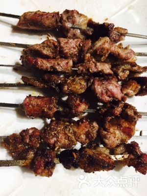 赤峰二雷海鮮燒烤店電話號碼-第1張圖片