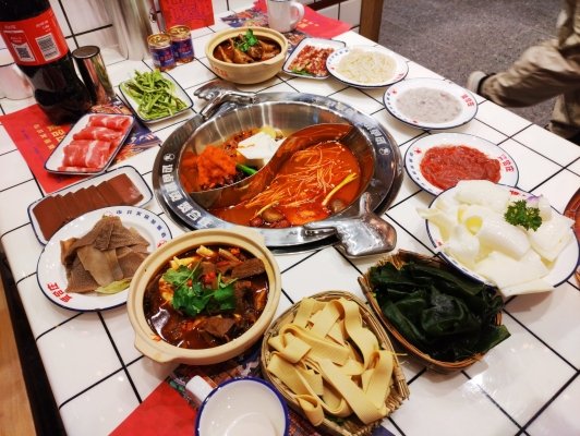 赤峰陳赫萬達(dá)店電話號碼-第1張圖片