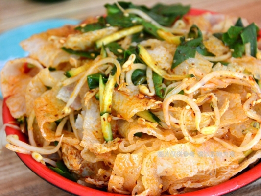 赤峰搟面皮批發(fā)電話多少號-第1張圖片