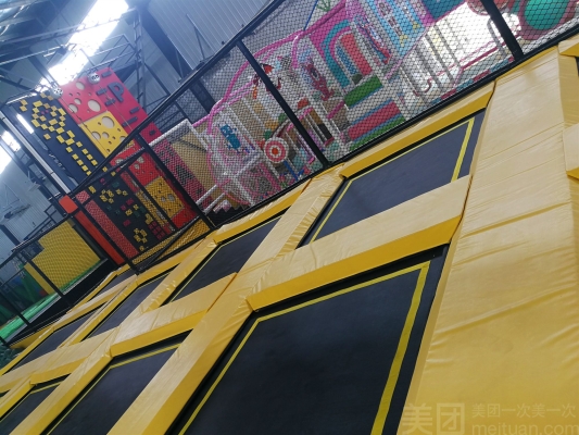 赤峰市嗨爆蹦床館電話號(hào)碼-第1張圖片