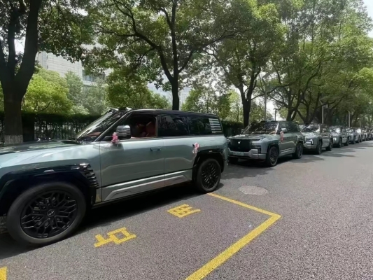 赤峰出租車車隊接親電話號碼-第1張圖片