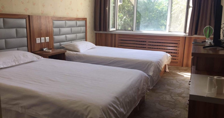 赤峰華智書店電話號(hào)碼多少號(hào)-第1張圖片