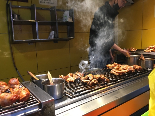 開發(fā)區(qū)赤峰街濃煙店電話號碼-第1張圖片