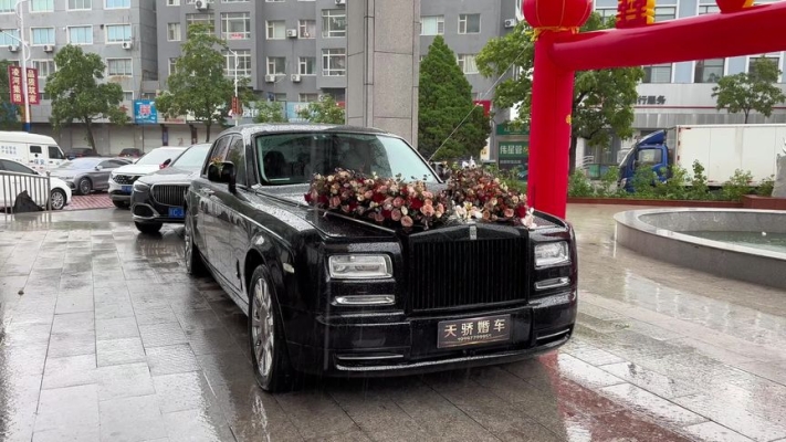 赤峰婚車租賃推薦信息電話查詢-第1張圖片