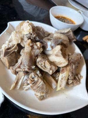 赤峰市頂級(jí)餐廳電話多少號(hào)-第1張圖片