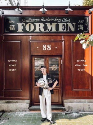 赤峰美琪美發(fā)電話(huà)多少號(hào)-第1張圖片