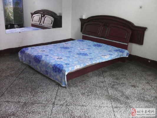 赤峰賣(mài)雙人床的地方電話號(hào)碼-第1張圖片