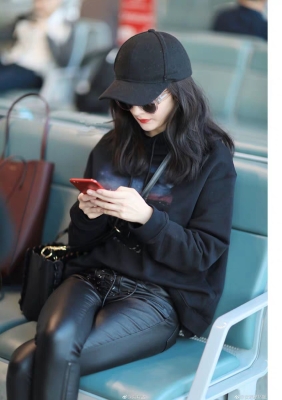 赤峰芭佰利女裝衛(wèi)衣電話號(hào)碼-第1張圖片