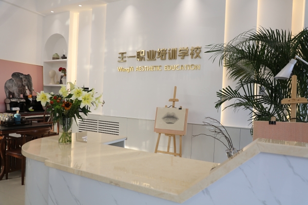 赤峰美甲工廠電話地址是多少號(hào)-第1張圖片