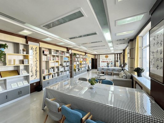 赤峰市平莊實(shí)驗(yàn)中學(xué)電話號(hào)碼-第1張圖片