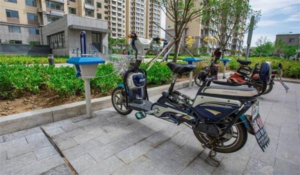 赤峰騎電動(dòng)車(chē)事故處理電話(huà)號(hào)碼-第1張圖片