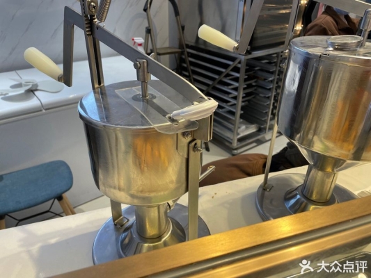 赤峰泡芙面包專賣店電話號碼-第1張圖片