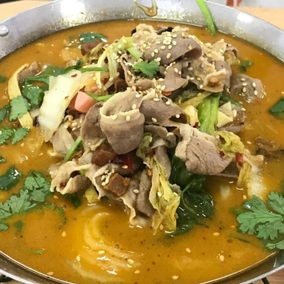 赤峰學(xué)院回民食堂電話多少號(hào)-第1張圖片