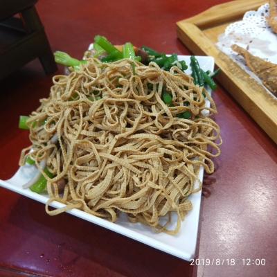 赤峰松山區(qū)老驢飯店電話多少-第1張圖片