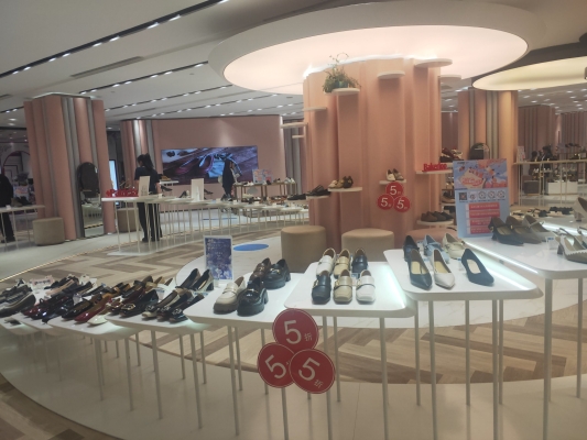 赤峰萬達(dá)兒童鞋店電話號(hào)碼-第1張圖片