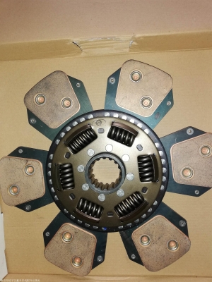 赤峰拖拉機(jī)配件門(mén)市電話號(hào)碼-第1張圖片