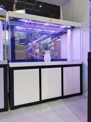 赤峰市區(qū)魚缸定制廠家電話號碼-第1張圖片