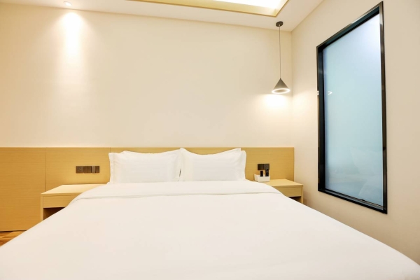 酒店客房預(yù)訂赤峰電話號碼-第1張圖片