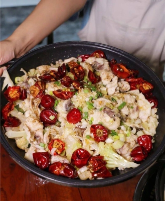 赤峰龍魚專賣店地址電話號(hào)碼-第1張圖片