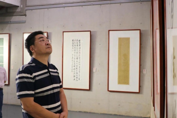 赤峰新開美術(shù)館電話號(hào)碼是多少-第1張圖片