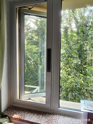 赤峰陋室銘紗窗門店電話號(hào)碼-第1張圖片