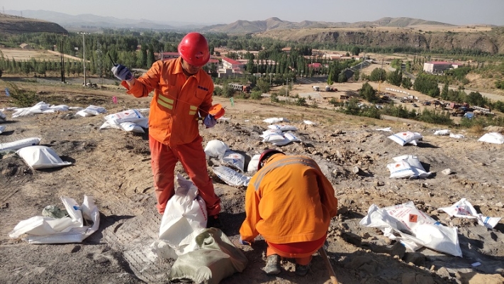 赤峰公路清掃機(jī)電話多少號-第1張圖片