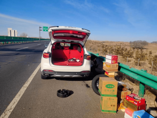 赤峰黑獅換輪胎電話號碼查詢-第1張圖片