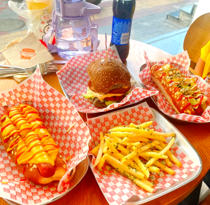 赤峰十中附近小飯桌電話號碼-第1張圖片