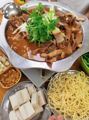 赤峰三道街牛骨頭店電話(huà)號(hào)碼-第1張圖片