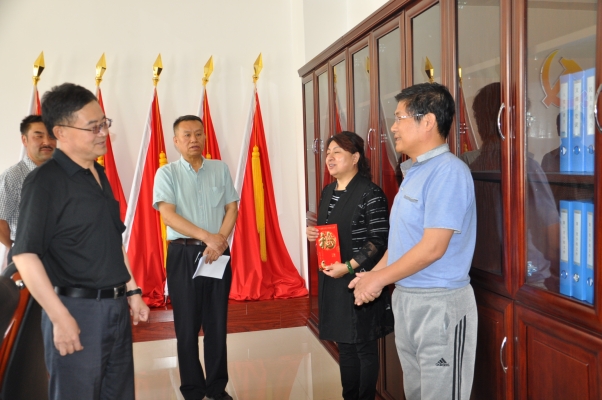 內(nèi)蒙古赤峰聽障醫(yī)院電話號(hào)碼-第1張圖片