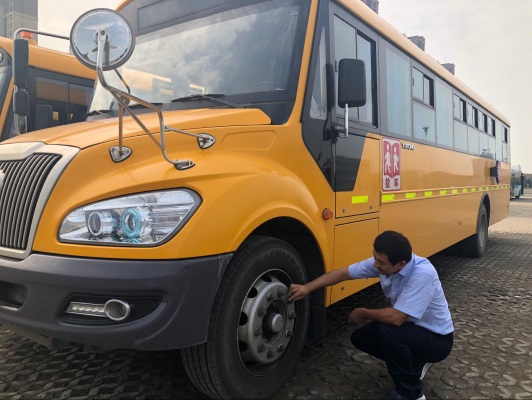 赤峰校車出租公司電話是多少號-第1張圖片