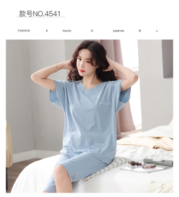 赤峰睡衣店櫥窗電話多少號(hào)-第1張圖片