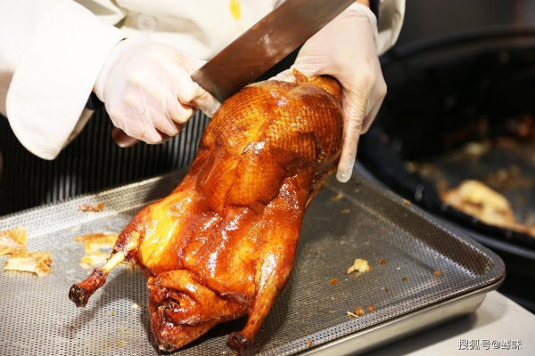 赤峰老秦櫥窗店電話地址查詢-第1張圖片