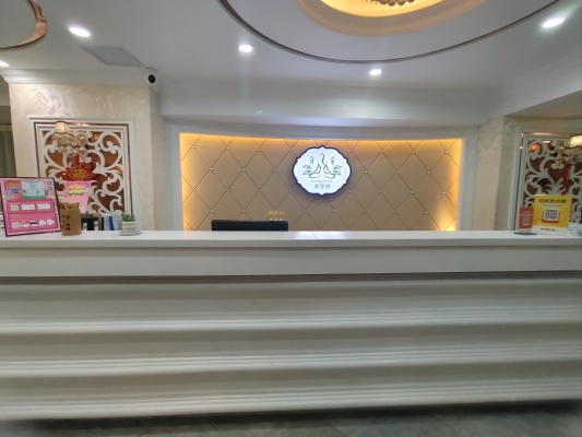 赤峰康緹女裝店地址電話號碼-第1張圖片