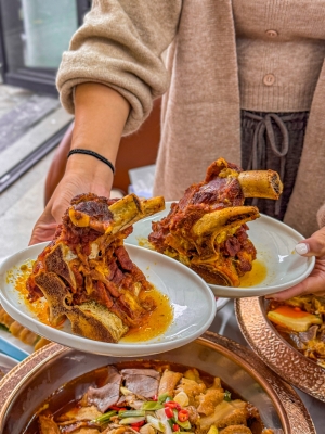 赤峰牛骨頭面館地址電話號碼-第1張圖片