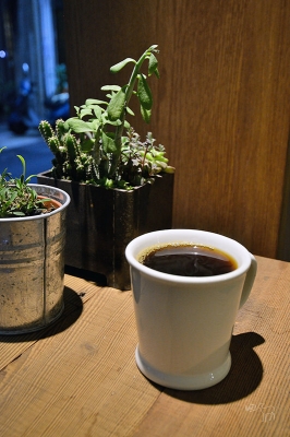 臺北赤峰街咖啡店電話號碼-第1張圖片