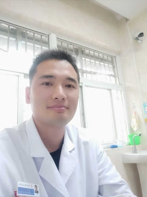 赤峰市醫(yī)院劉中華電話號碼-第1張圖片