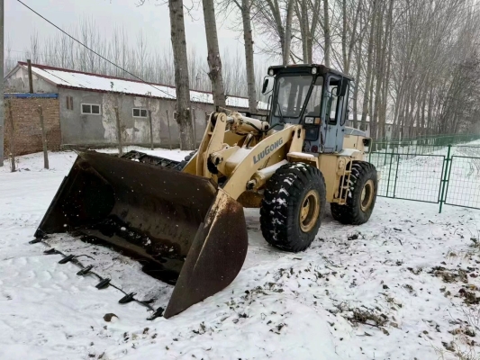 赤峰鏟車(chē)清雪電話號(hào)碼查詢-第1張圖片
