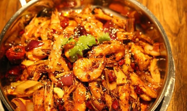 赤峰新城美食飯店電話多少-第1張圖片