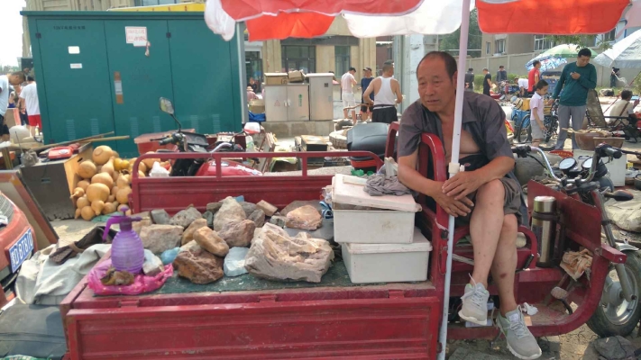 赤峰紅山美甲師電話號(hào)碼-第1張圖片