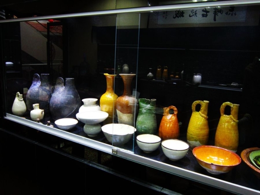 赤峰市古玩城電話號(hào)碼-第1張圖片