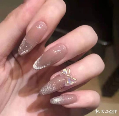 赤峰鋼鐵街美甲電話號碼-第1張圖片