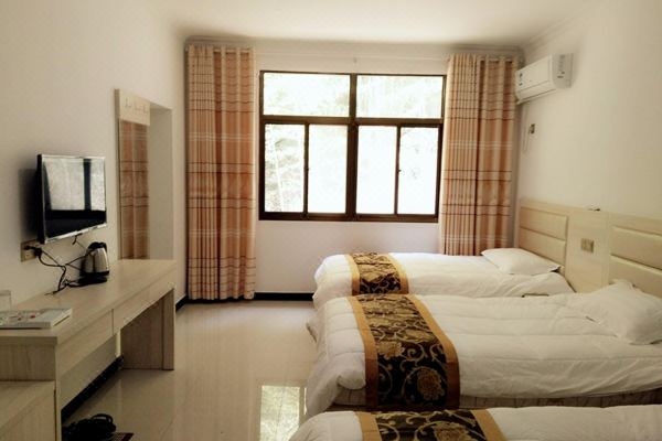 赤峰鳳凰傳奇買票電話是多少號(hào)-第1張圖片