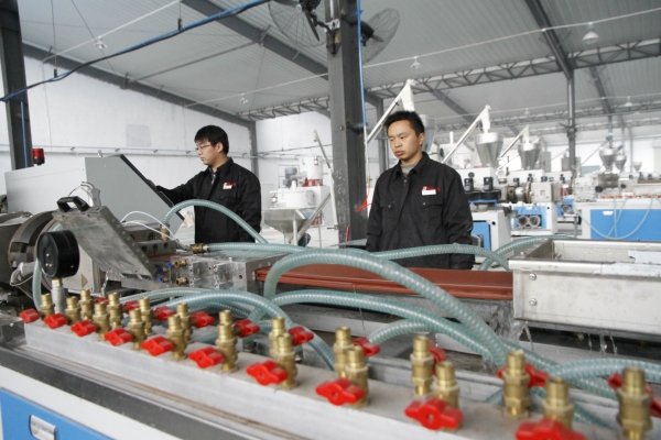 赤峰木塑鋁門窗工廠電話號碼-第1張圖片