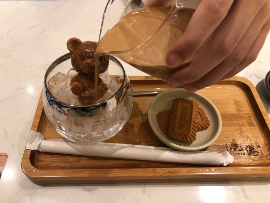 赤峰小熊泡澡電話地址是多少號-第1張圖片