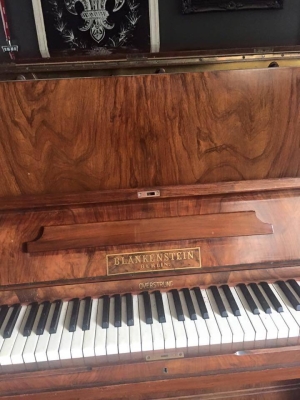 赤峰和碩鋼琴專賣店電話號(hào)碼-第1張圖片