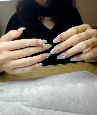 赤峰市優(yōu)米美甲店電話號(hào)碼-第1張圖片