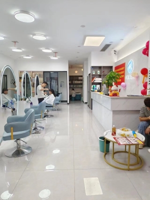 赤峰華創(chuàng)美發(fā)店電話號(hào)碼-第1張圖片